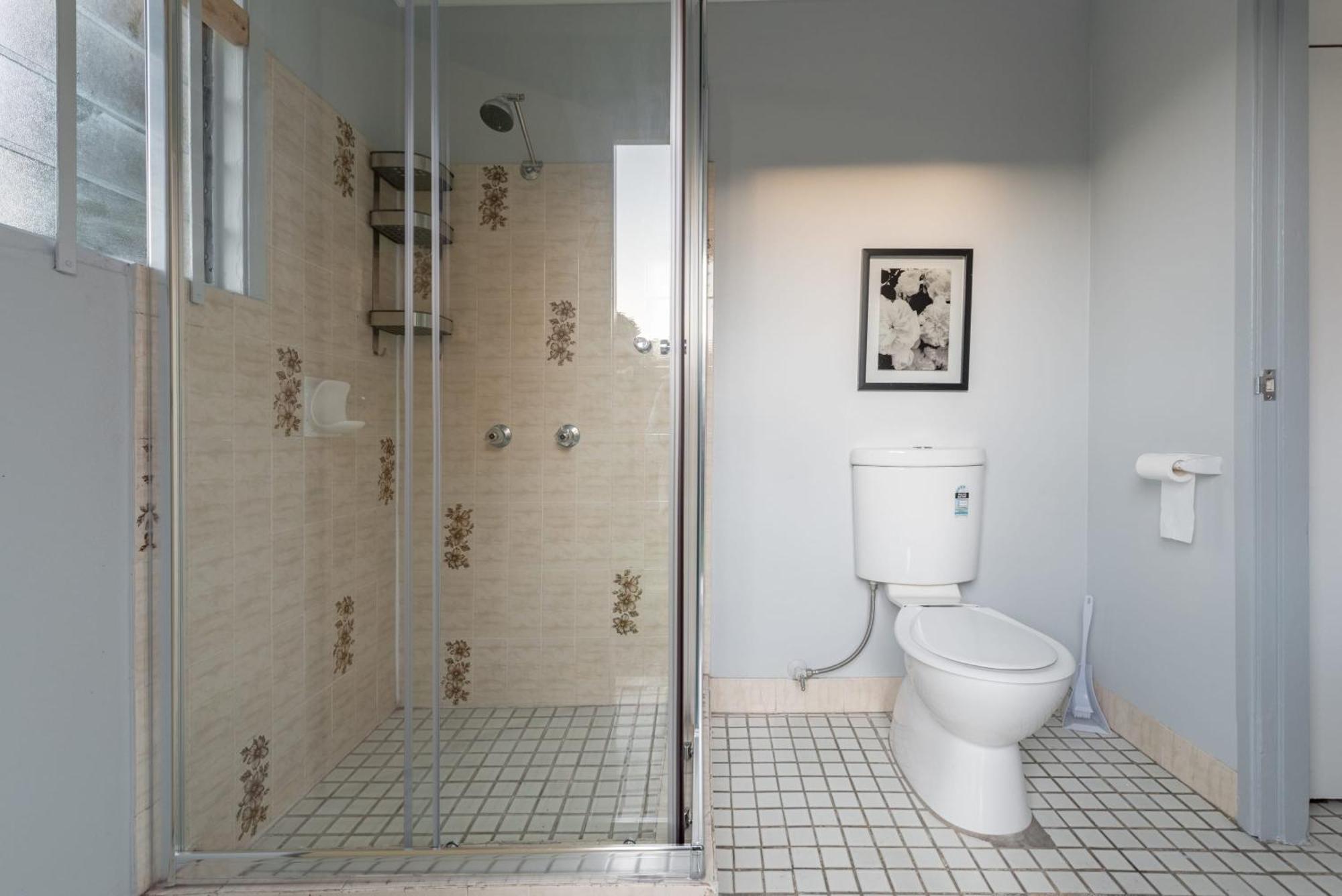 Affittacamere Spacious Quadruple - Nearby Station And Park - Close To Chinatown - Shared Bathroom